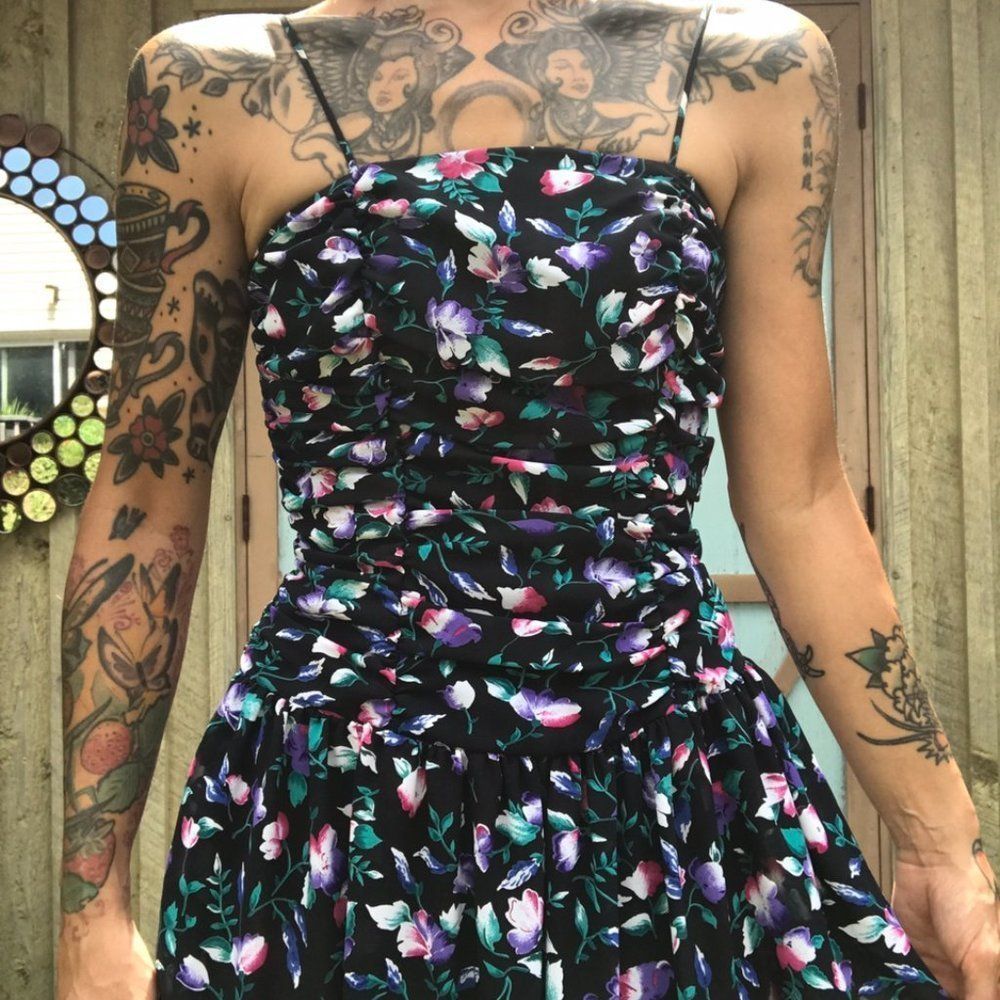 Cute vintage floral print midi dress Xs